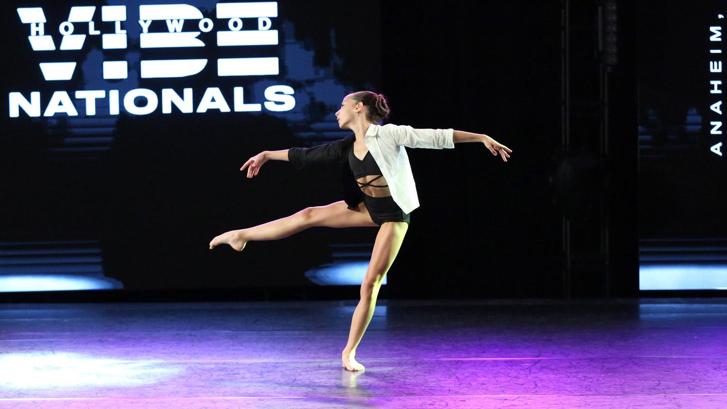 HOLLYWOOD VIBE NATIONALS ANAHEIM - INTERMEDIATE Dancer of the Year Aoife Nugent Steps Dance Center