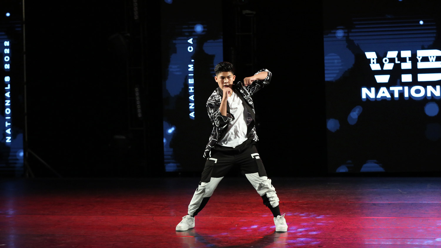HOLLYWOOD VIBE NATIONALS ANAHEIM - TEEN Dancer of the Year Noah Fournier Elements Dance Space